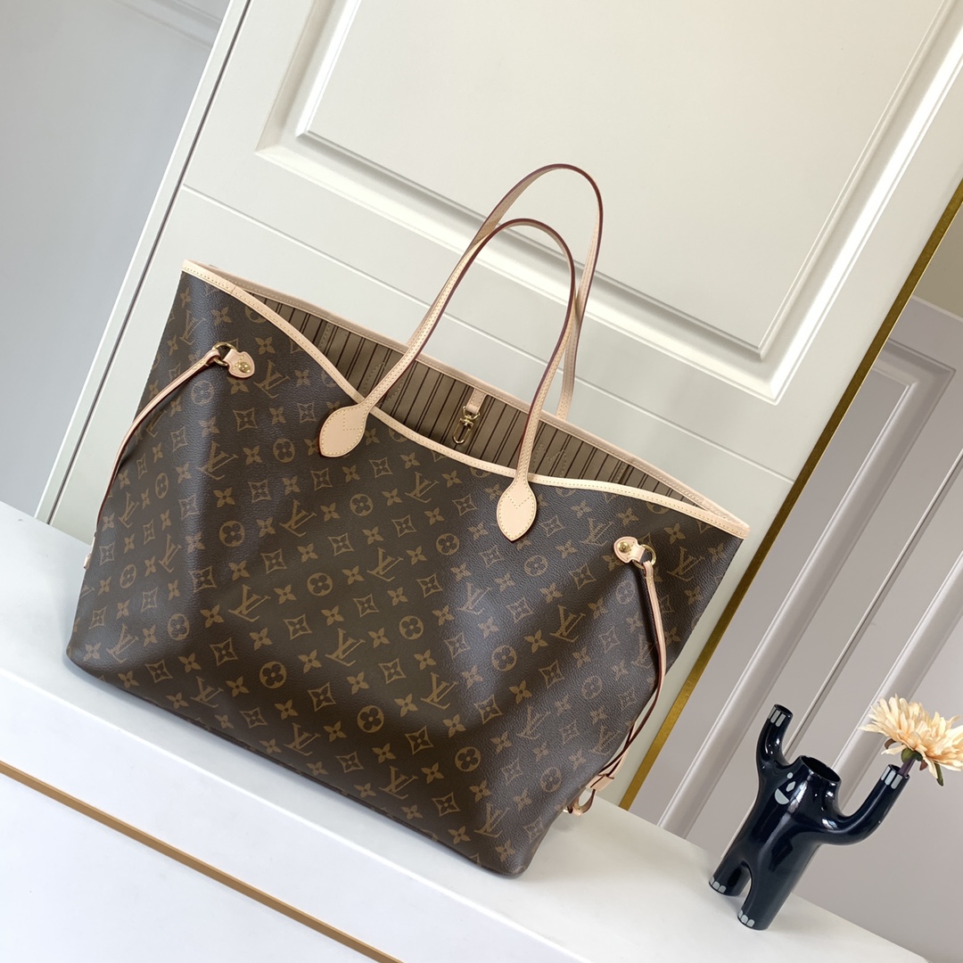 Louis Vuitton Shopping Bags